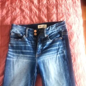 Buckle Jeans